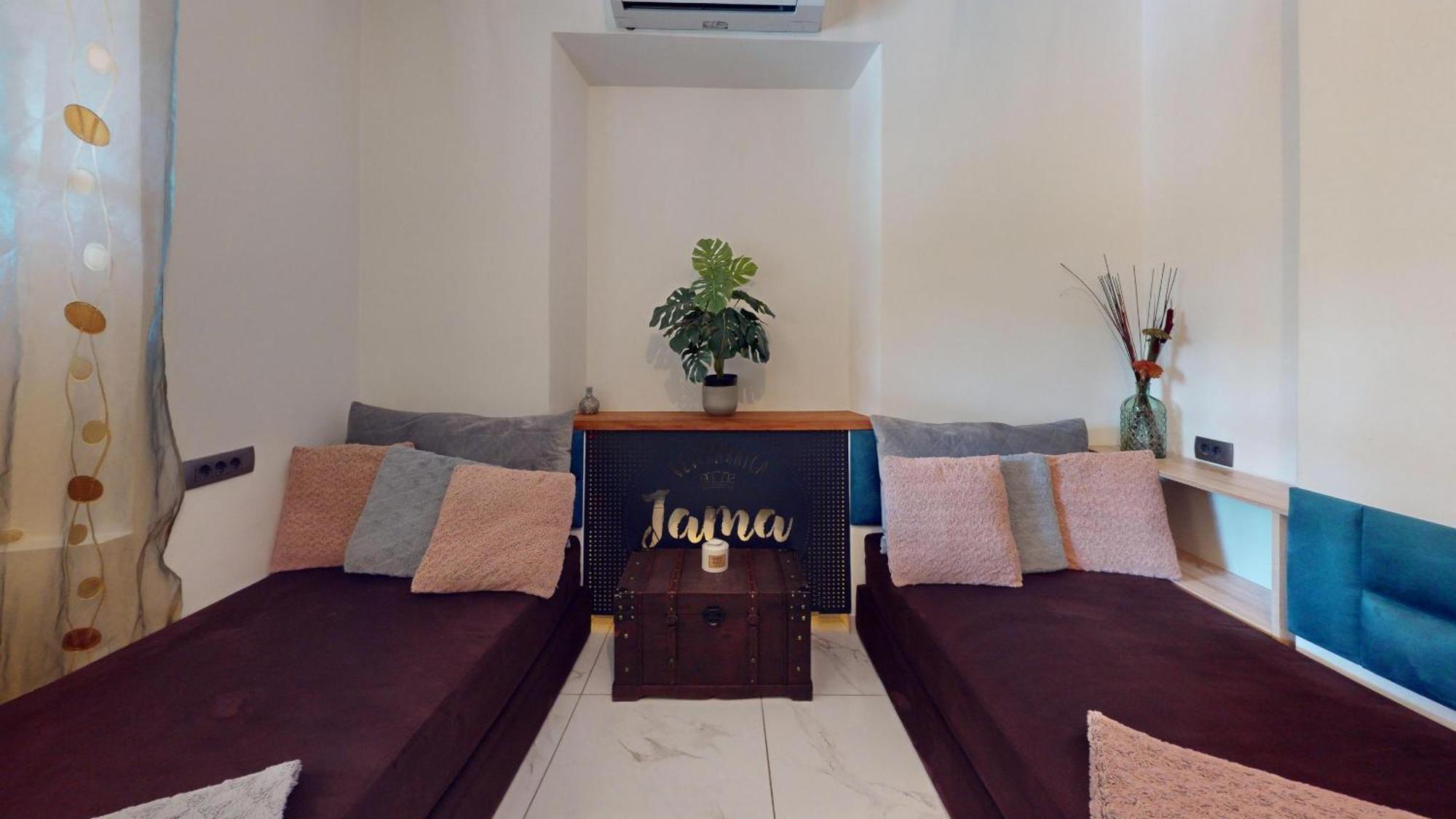 Ivancna Gorica Resort Hisa Ida - Apartments With Hot Tub And Sauna חדר תמונה