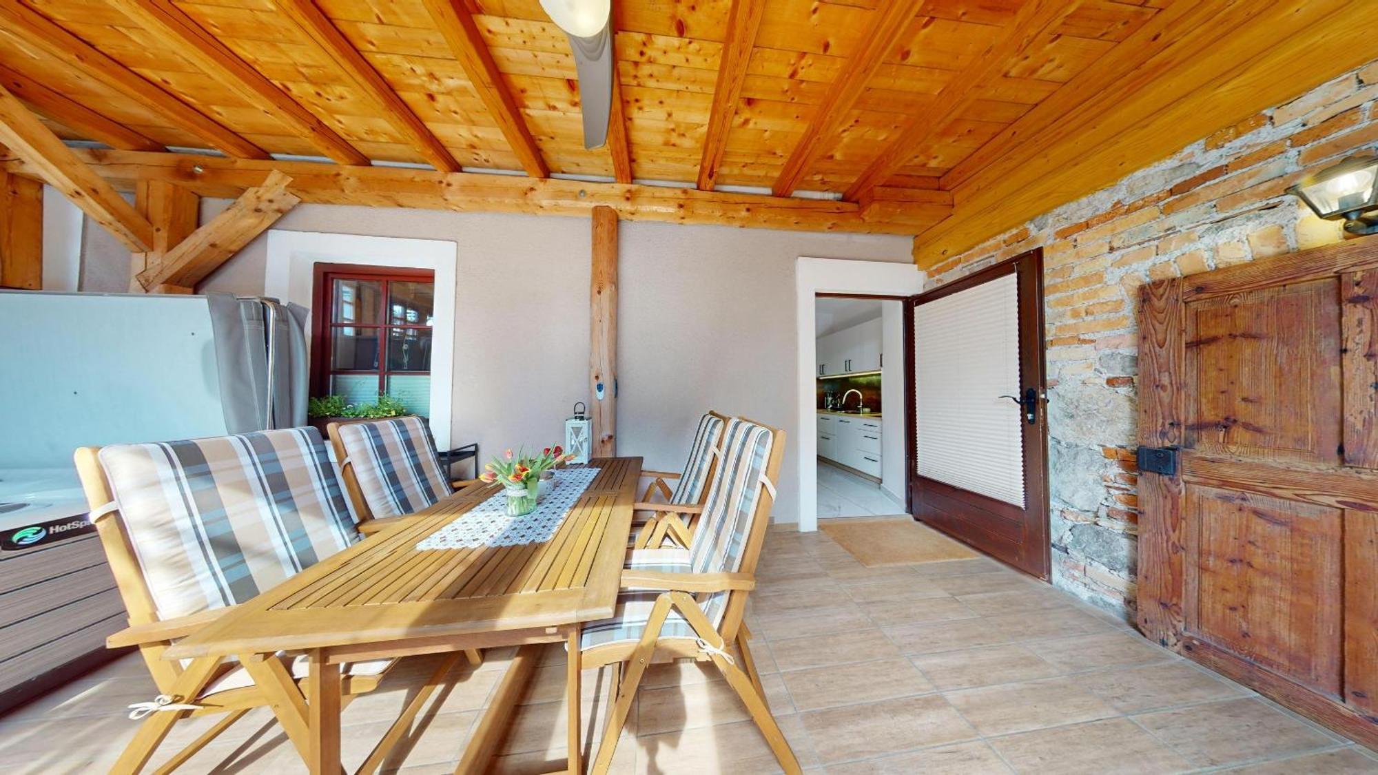 Ivancna Gorica Resort Hisa Ida - Apartments With Hot Tub And Sauna חדר תמונה