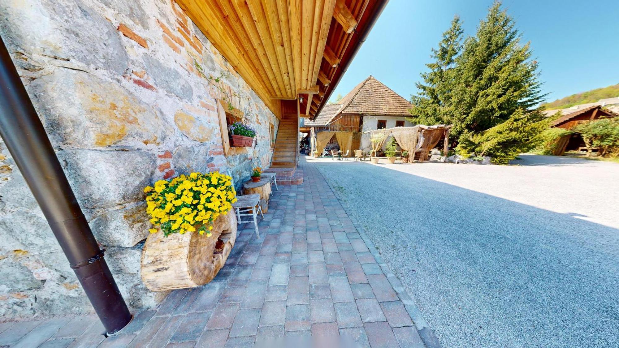 Ivancna Gorica Resort Hisa Ida - Apartments With Hot Tub And Sauna חדר תמונה
