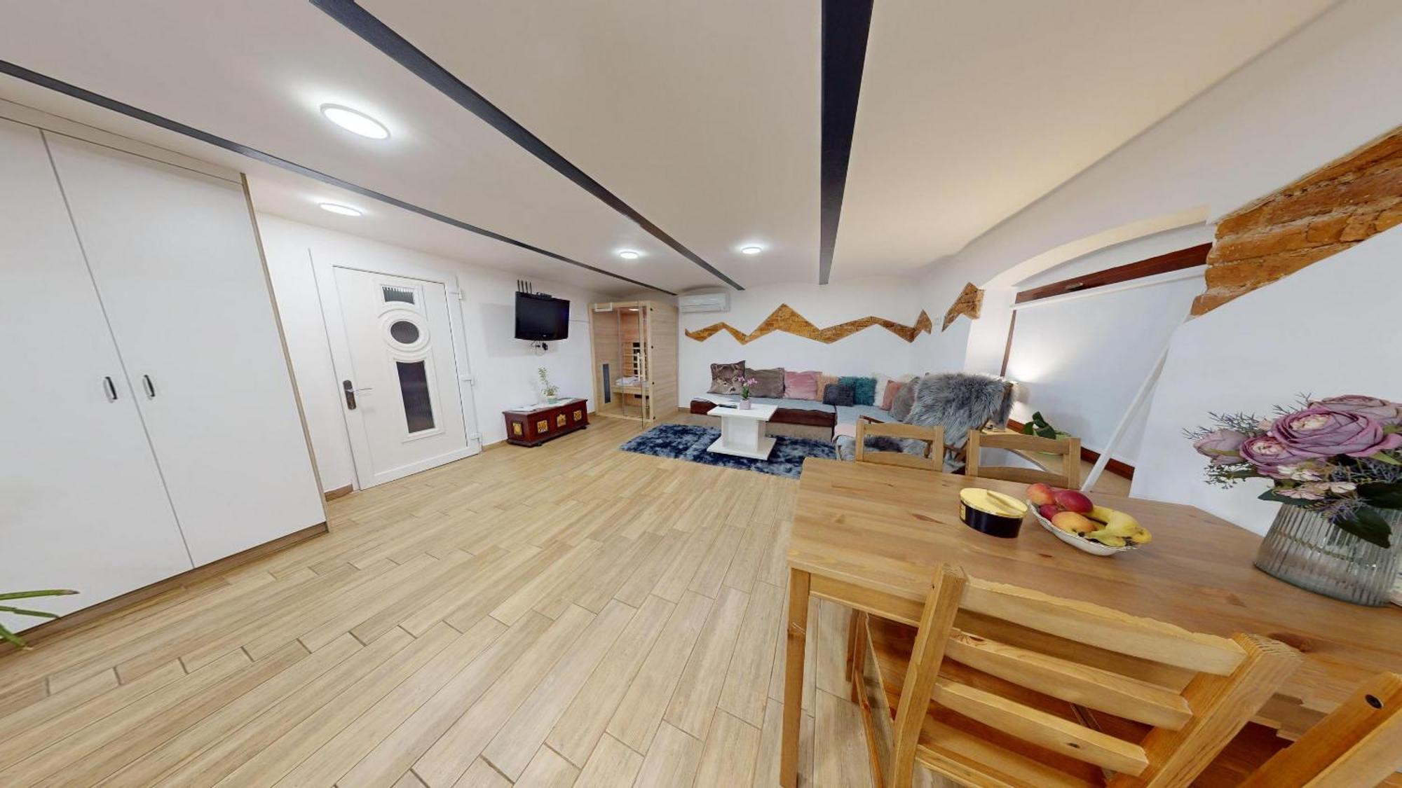 Ivancna Gorica Resort Hisa Ida - Apartments With Hot Tub And Sauna חדר תמונה